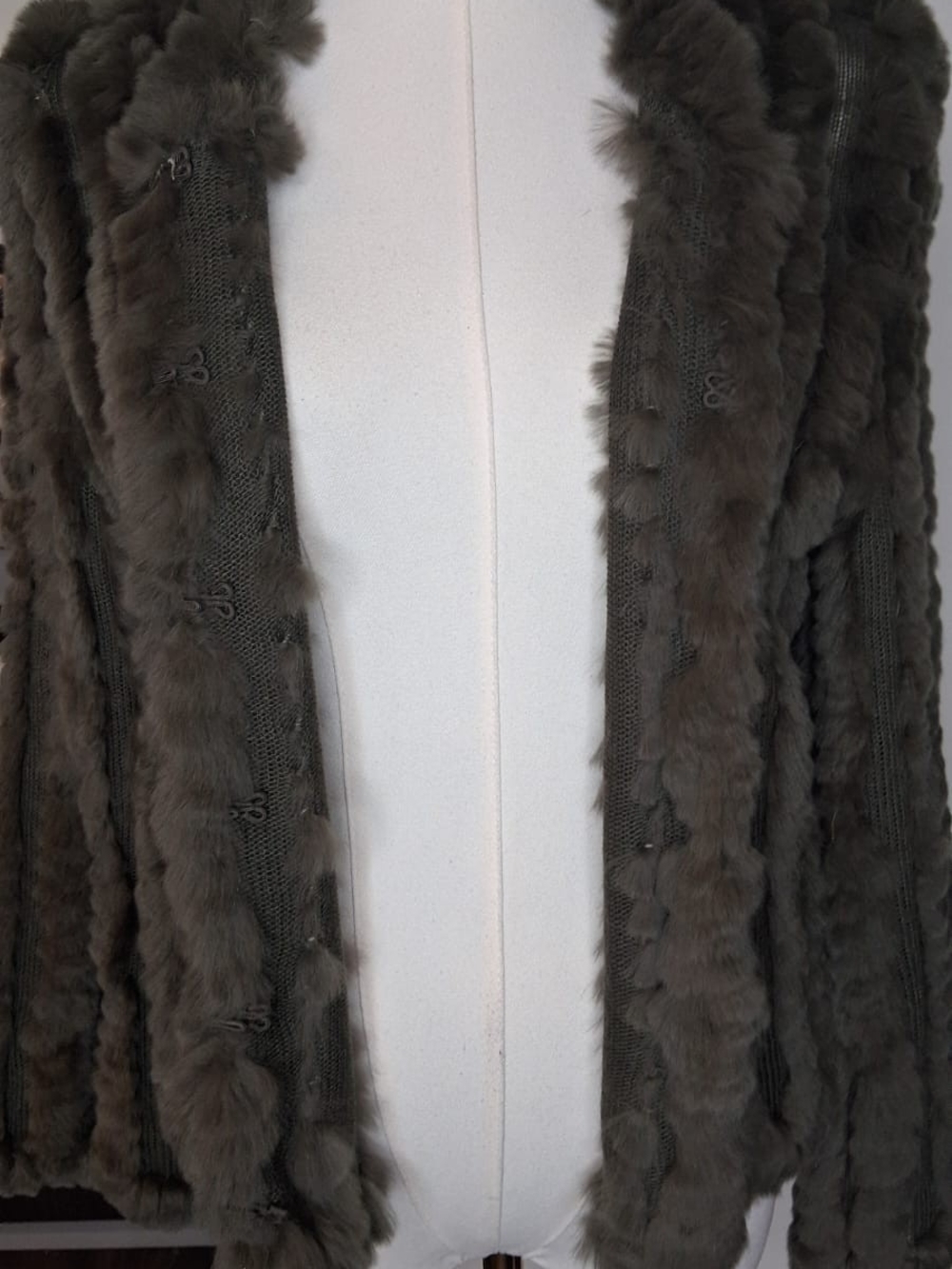Heartloom Rosa Genuine Rex Rabbit Fur Ribbed Knit Jacket — Size Small - Picture 4 of 8